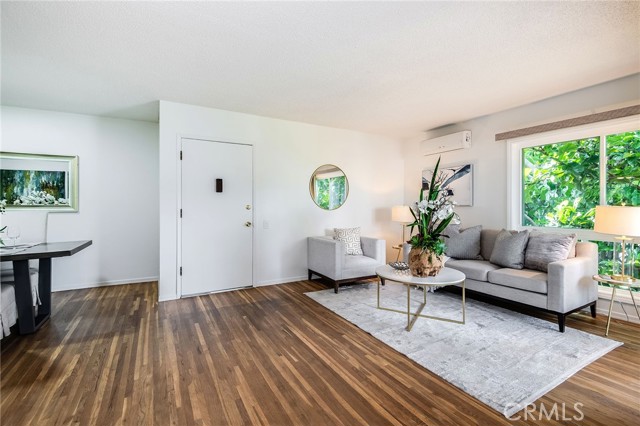 Detail Gallery Image 7 of 24 For 11120 Queensland St #B18,  Los Angeles,  CA 90034 - 1 Beds | 1 Baths