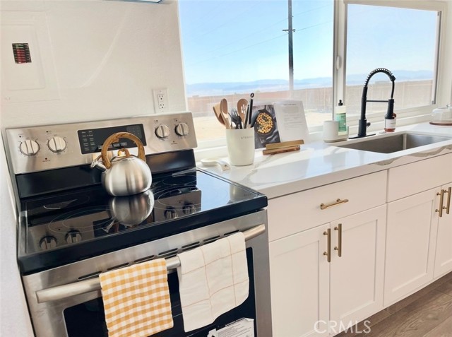 3191 Pearl Springs Avenue, 29 Palms CA: https://media.crmls.org/medias/a918934f-8763-4c72-9e4c-600095919fa2.jpg