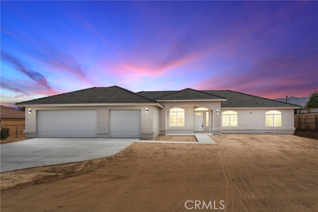 Detail Gallery Image 1 of 34 For 10376 Portland Ave, Hesperia,  CA 92345 - 4 Beds | 2/1 Baths