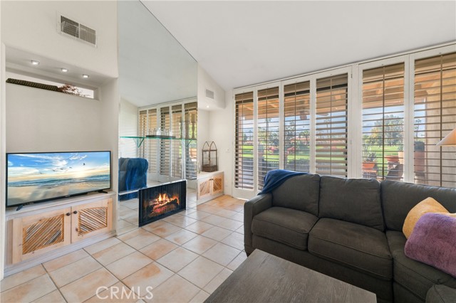 Detail Gallery Image 10 of 35 For 357 San Remo, Palm Desert,  CA 92260 - 2 Beds | 2 Baths