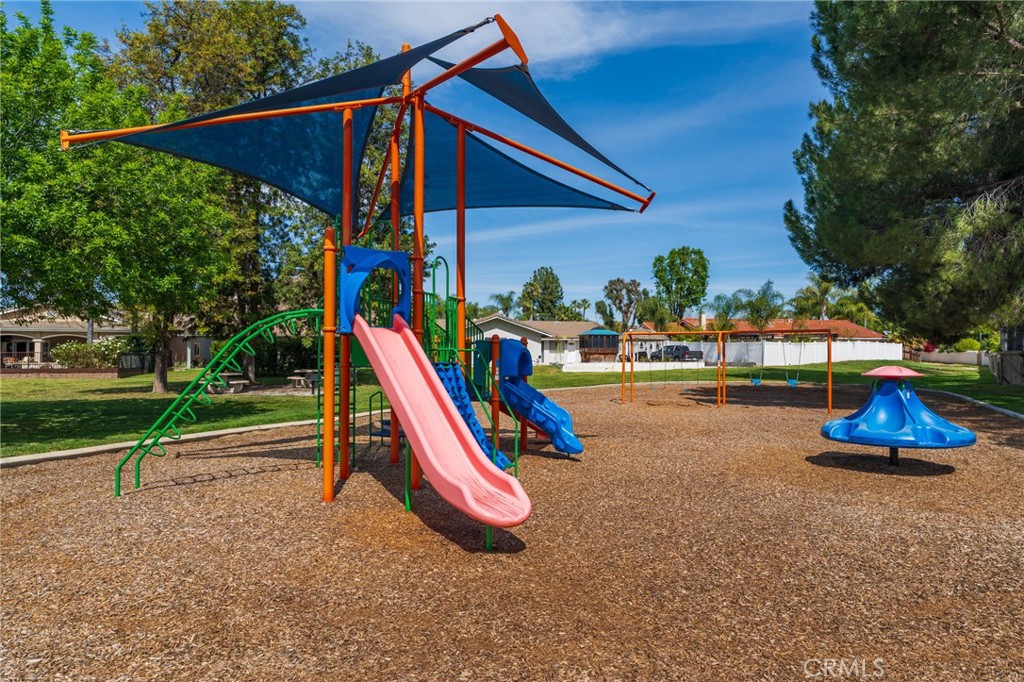 https://media.crmls.org/medias/a91a63cc-387c-4fdb-b8d2-86e53b5f752d.jpg?preset=X-Large