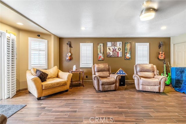 Detail Gallery Image 20 of 39 For 330 E Gladstone St, San Dimas,  CA 91773 - 4 Beds | 3 Baths