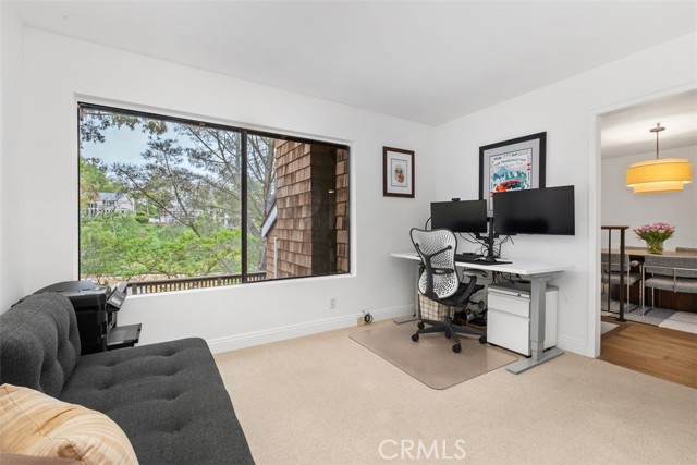 7 Canyon Island Drive, Newport Beach CA: https://media.crmls.org/medias/a91b1d6f-6fa8-440f-895f-125e14df2f1b.jpg