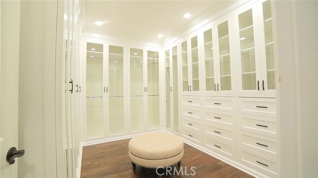 Detail Gallery Image 35 of 50 For 4461 Stern Ave, Sherman Oaks,  CA 91423 - 5 Beds | 4/1 Baths
