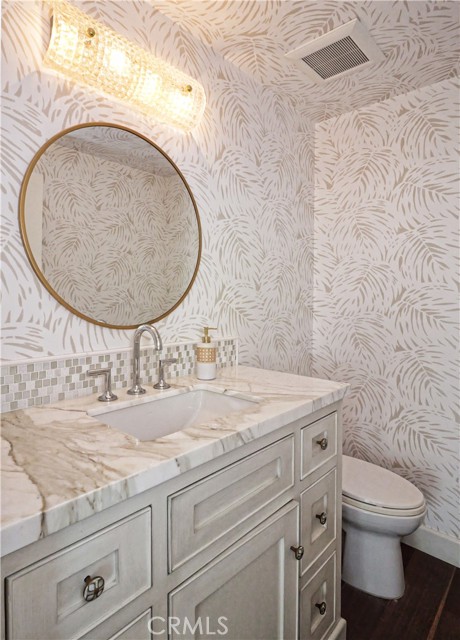 Detail Gallery Image 16 of 39 For 207 S Poinsettia Ave, Manhattan Beach,  CA 90266 - 4 Beds | 5 Baths