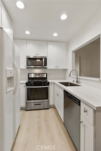 Detail Gallery Image 7 of 15 For 78 Flor De Sol #55,  Rancho Santa Margarita,  CA 92688 - 2 Beds | 2 Baths