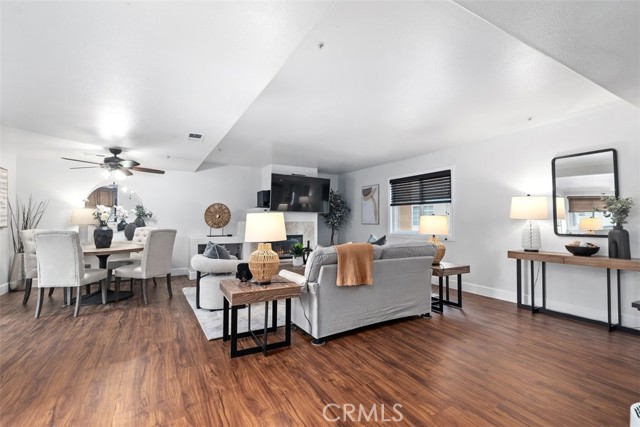 7651 Yorktown Avenue, Huntington Beach CA: https://media.crmls.org/medias/a91cbc85-d423-459a-ab43-deb13af7b3da.jpg