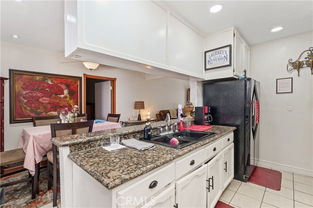 Detail Gallery Image 17 of 39 For 981 W Oliver St, San Pedro,  CA 90731 - 6 Beds | 3 Baths