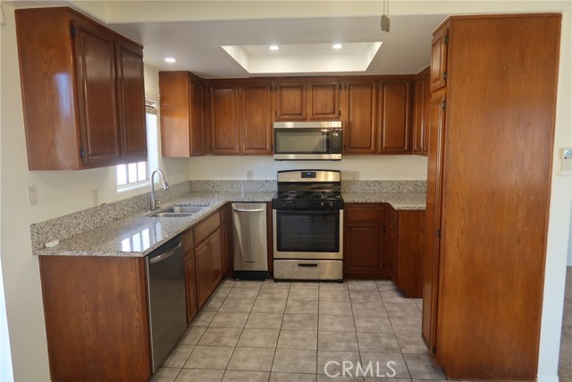 Detail Gallery Image 12 of 17 For 735 W 10th St #4,  San Pedro,  CA 90731 - 2 Beds | 2 Baths