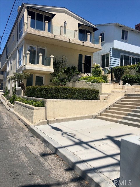 217 2nd Street, Manhattan Beach, California 90266, ,Residential Income,Sold,2nd,SB23080835