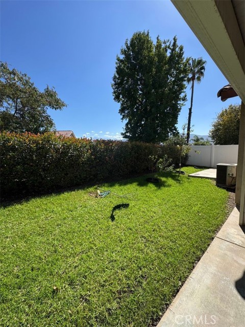 Detail Gallery Image 9 of 10 For 492 Autumn Way, Banning,  CA 92220 - 3 Beds | 2 Baths