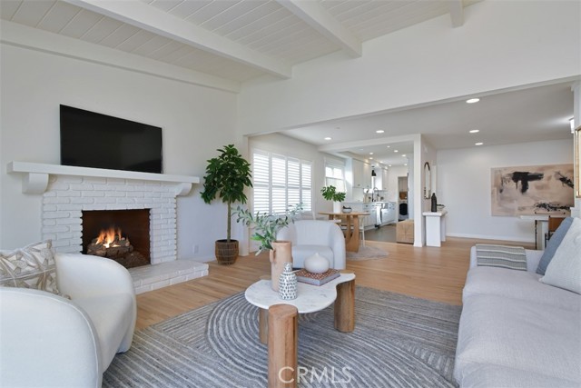 Detail Gallery Image 8 of 33 For 12614 Morrison, Studio City,  CA 91607 - 4 Beds | 3 Baths