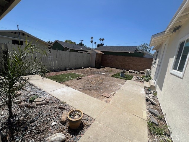 1467 3rd Street, La Verne CA: https://media.crmls.org/medias/a92126e7-fdba-45a2-bb34-51c0358c49f5.jpg