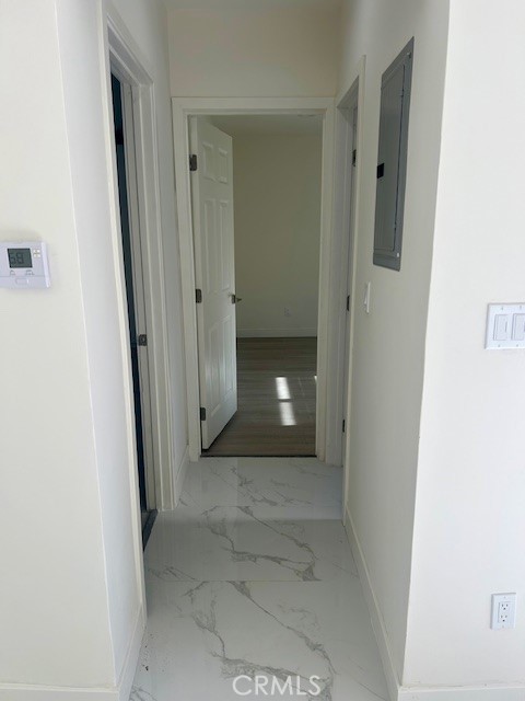 Detail Gallery Image 12 of 27 For 5945 Riverton Ave, North Hollywood,  CA 91601 - 2 Beds | 2 Baths