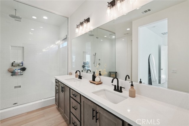 Detail Gallery Image 16 of 36 For 39481 Chamise, Temecula,  CA 92591 - 4 Beds | 3 Baths