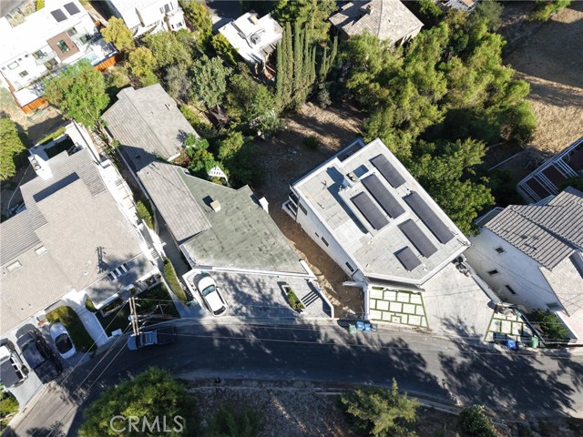 5220 Medina Road, Woodland Hills CA: https://media.crmls.org/medias/a9226f01-a7cb-4b32-912a-9ef9eba1d3c7.jpg