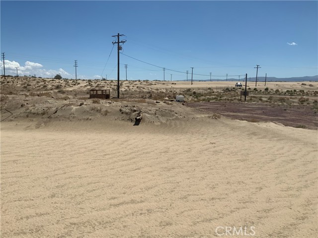 Detail Gallery Image 5 of 5 For 45962 Palma Vista Rd, Newberry Springs,  CA 92365 - – Beds | – Baths