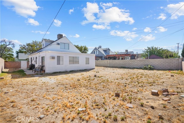 44043 Hoban Avenue, Lancaster CA: https://media.crmls.org/medias/a922e3db-4bd8-46b2-ab81-c5bc158d1566.jpg