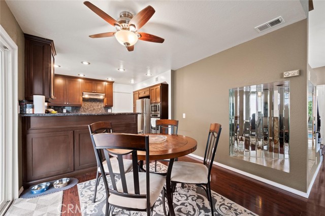Detail Gallery Image 12 of 26 For 36 Woodswallow Ln, Aliso Viejo,  CA 92656 - 4 Beds | 3 Baths