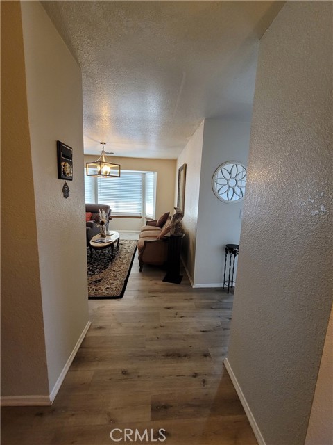 21291 Ramona Avenue, Apple Valley CA: https://media.crmls.org/medias/a923245f-971a-4afc-b154-99b44a343af5.jpg