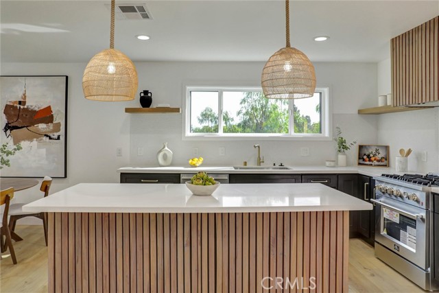 Detail Gallery Image 14 of 34 For 5218 Barker Dr, Los Angeles,  CA 90042 - 3 Beds | 2 Baths