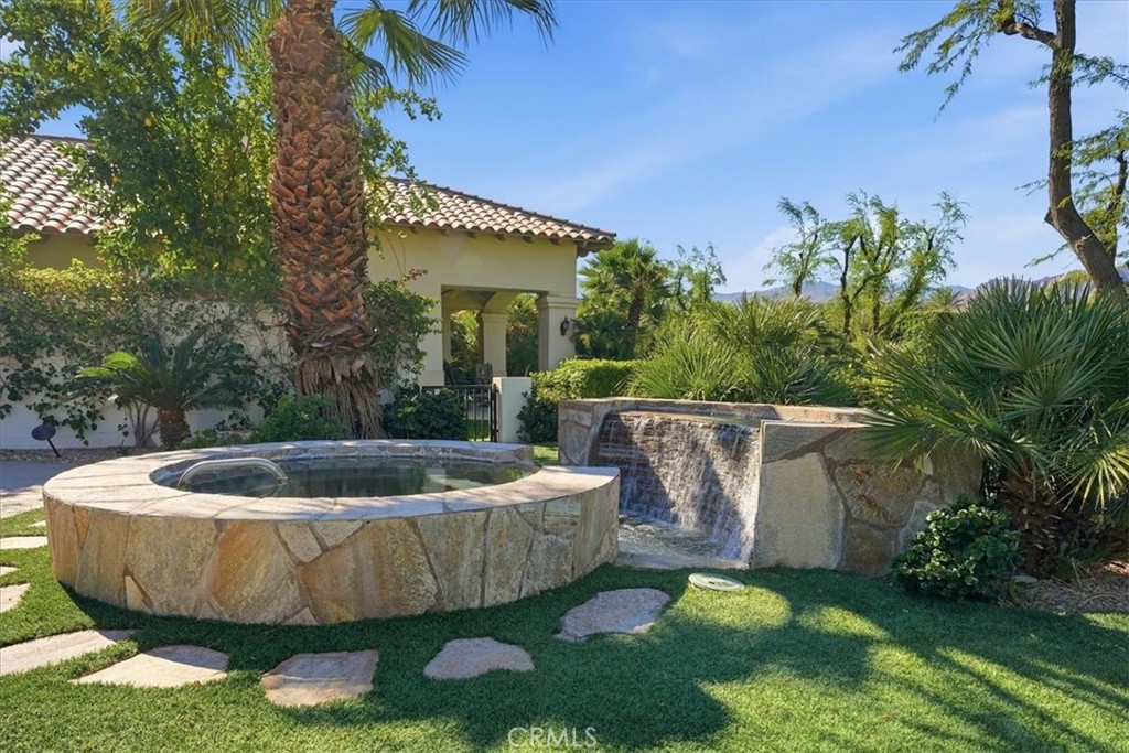 MLS #OC25246393 image #36