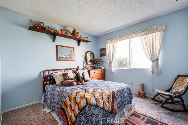 5535 Charlotte Lane, Jurupa Valley CA: https://media.crmls.org/medias/a924fde1-0ac6-40b0-8a66-bed7533f76c1.jpg