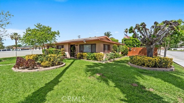 Detail Gallery Image 3 of 42 For 27196 10th Street, Highland,  CA 92346 - 3 Beds | 2 Baths