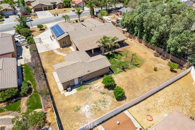 1037 Charles Street, Banning CA: https://media.crmls.org/medias/a9250ce8-294f-465d-912a-6b4945b918e6.jpg