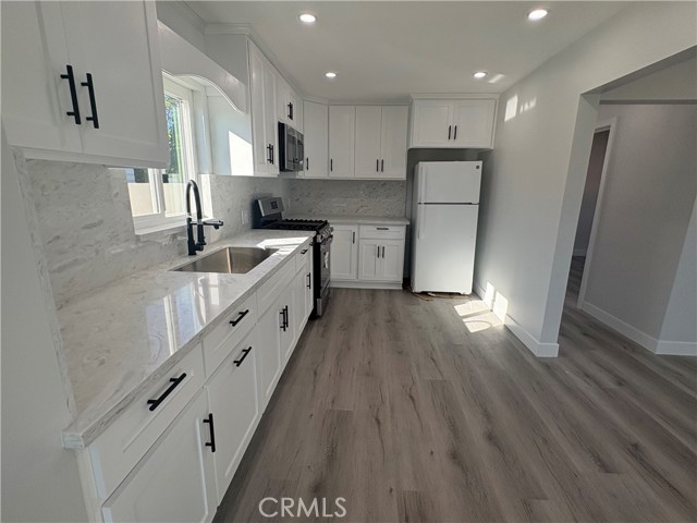 Detail Gallery Image 6 of 15 For 2605 E 132nd, Compton,  CA 90222 - 2 Beds | 1 Baths