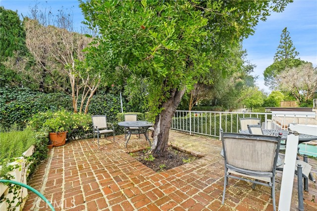 Detail Gallery Image 36 of 40 For 5139 Balboa Bld #301,  Encino,  CA 91316 - 2 Beds | 2 Baths