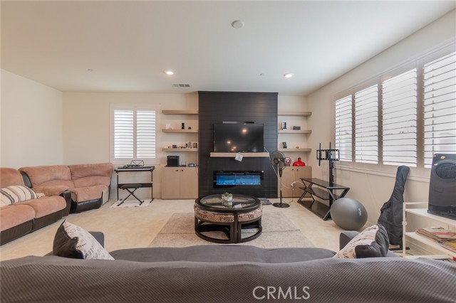 Detail Gallery Image 11 of 32 For 1099 Little Leaf, Calimesa,  CA 92320 - 3 Beds | 2/1 Baths