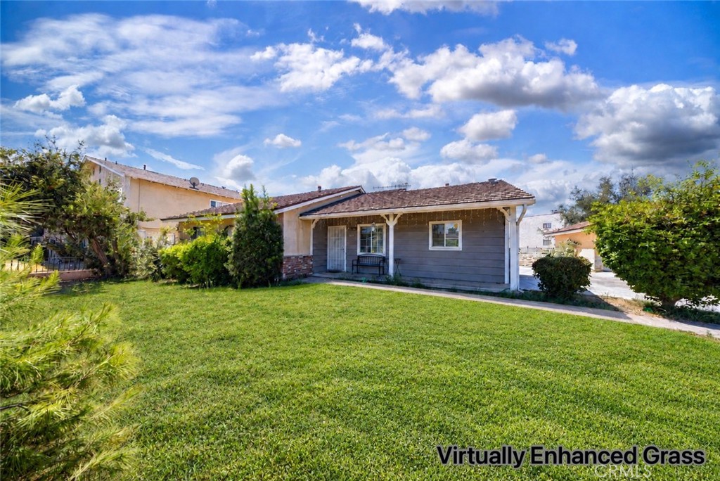 Duplex at 449 S Barranca