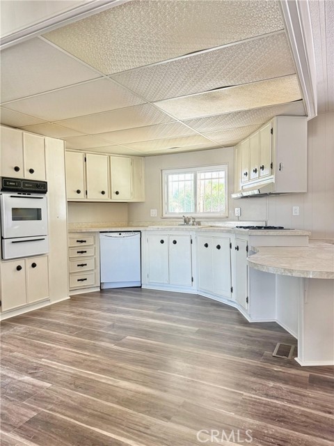 Detail Gallery Image 7 of 18 For 25229 Howard Dr, Hemet,  CA 92544 - 2 Beds | 2 Baths