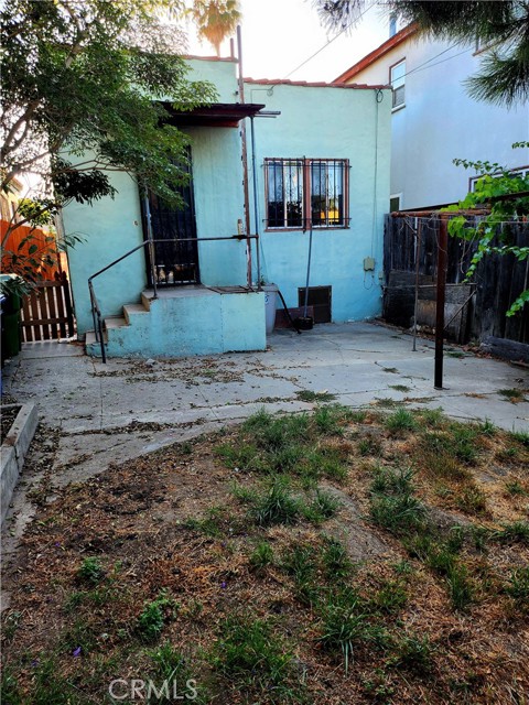 6812 South Van Ness photo 24