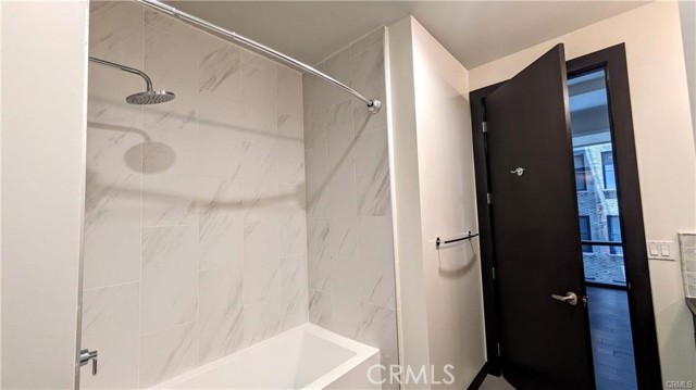 Detail Gallery Image 9 of 15 For 655 S Hope St #806,  Los Angeles,  CA 90017 - 1 Beds | 1 Baths