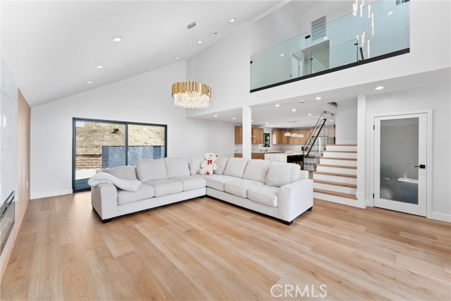 1290 N Tippetts Lane, Anaheim CA: https://media.crmls.org/medias/a92a72f4-a89b-4b77-9d50-32fa60fb42d1.jpg