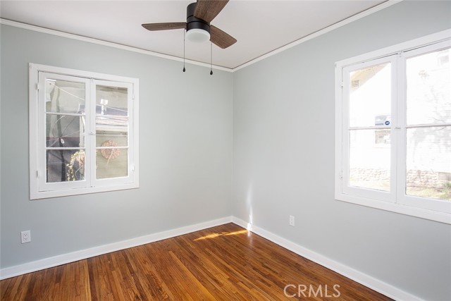 455 E Sacramento Street, Altadena CA: https://media.crmls.org/medias/a92b1a68-9176-4ab2-97ea-96ddd604aa56.jpg