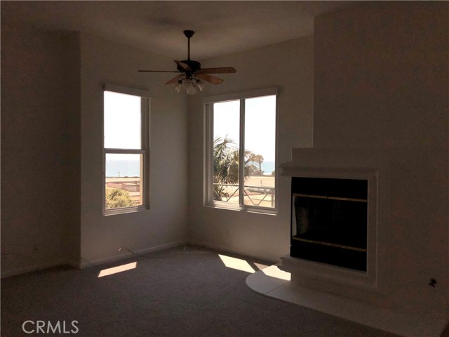 Detail Gallery Image 26 of 53 For 6267 Surfpoint Cir, Huntington Beach,  CA 92648 - 3 Beds | 2/1 Baths