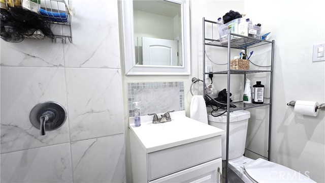 Detail Gallery Image 24 of 29 For 6704 Rhea Ave, Reseda,  CA 91335 - 3 Beds | 2 Baths