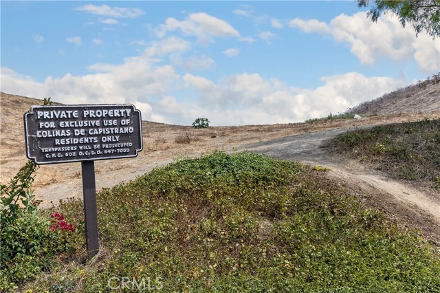 Local trail to hike or bike that takes you to the Salt Creek Trail down to the beach!