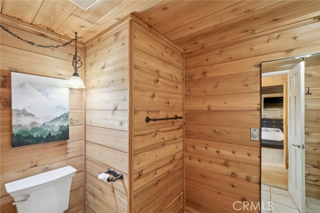 Detail Gallery Image 22 of 33 For 195 Birchwood Dr, Lake Arrowhead,  CA 92352 - 3 Beds | 3/1 Baths