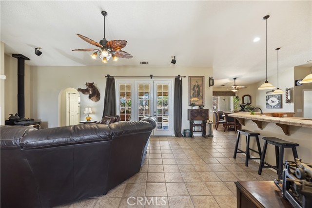 8328 Chateau Road, Phelan CA: https://media.crmls.org/medias/a92da44a-0cb4-4b25-805c-c75d25c12c3c.jpg
