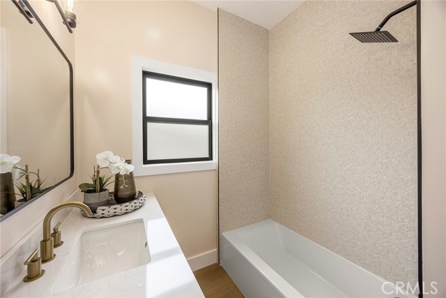 Image 17 of 27 For 5702 Huntdale Street