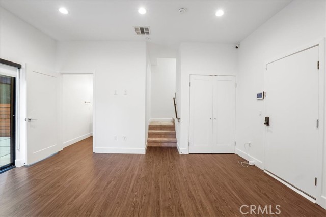 4201 Pennsylvania Avenue, La Crescenta CA: https://media.crmls.org/medias/a92fb62c-10fb-49a5-9ae0-778b0fc8edae.jpg