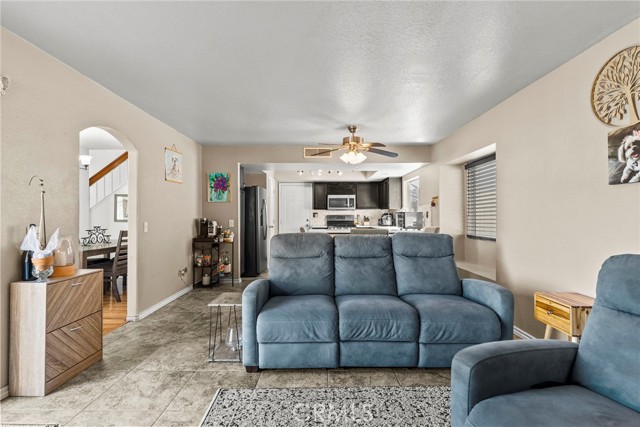 Detail Gallery Image 18 of 52 For 24510 Camino Mirabella, Murrieta,  CA 92562 - 3 Beds | 2/1 Baths