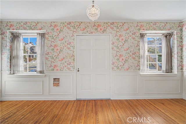 Detail Gallery Image 2 of 46 For 2125 Manhattan, Hermosa Beach,  CA 90254 - 4 Beds | 3 Baths