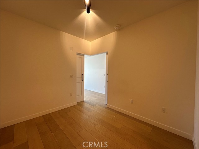 Detail Gallery Image 8 of 14 For 400 S Broadway #1004,  Los Angeles,  CA 90013 - 1 Beds | 1 Baths