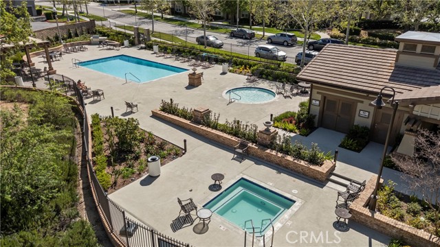 Detail Gallery Image 26 of 28 For 27262 Riverview, Valencia,  CA 91354 - 2 Beds | 2 Baths