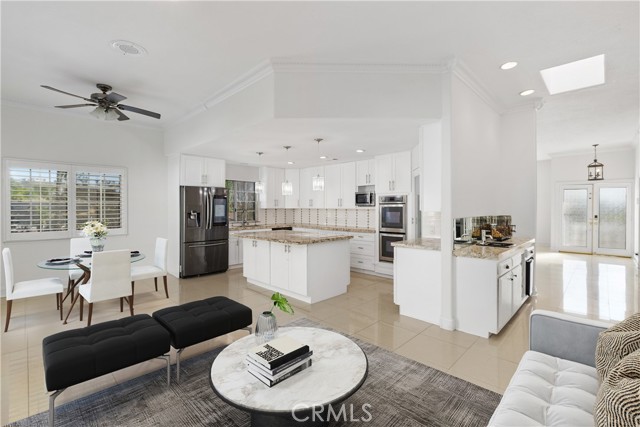 Detail Gallery Image 11 of 34 For 30071 White Wake Dr, Canyon Lake,  CA 92587 - 4 Beds | 3 Baths